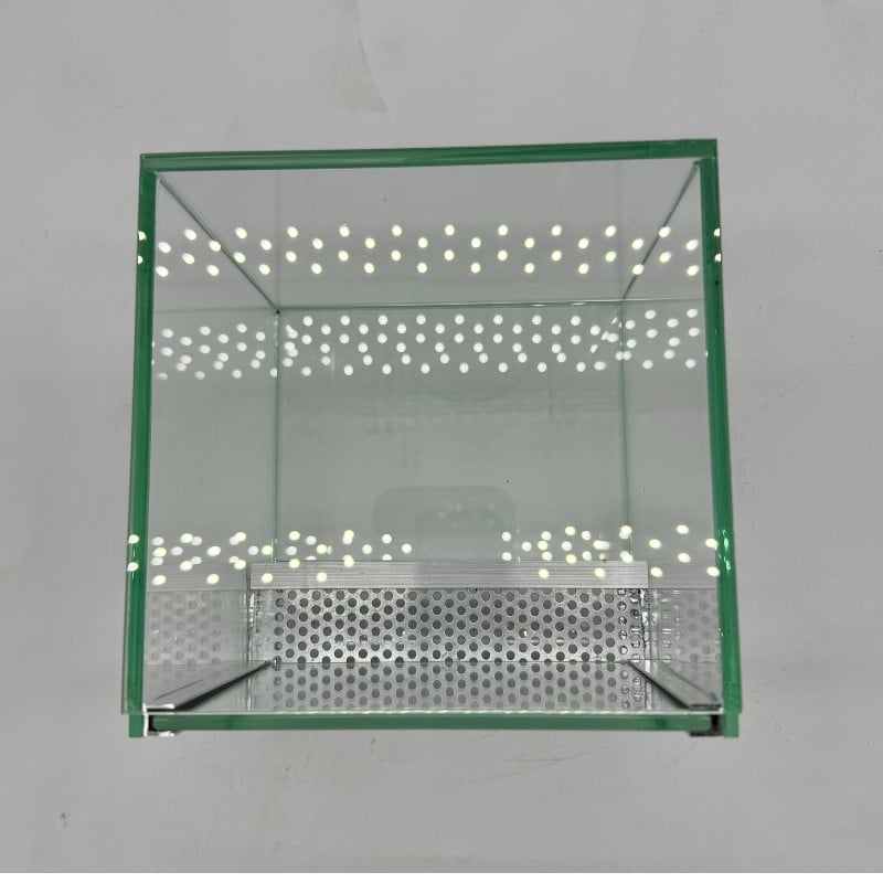 Nano terrarium dla pająka gilotyna z wentylacją 15x15x15