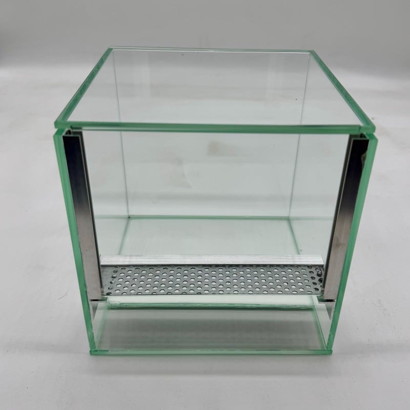Nano terrarium dla pająka gilotyna z wentylacją 15x15x15