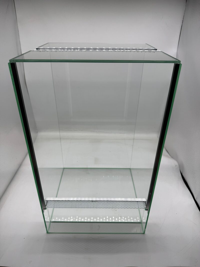 Terrarium dla gadów z wentylacją gilotyna 30x30x50