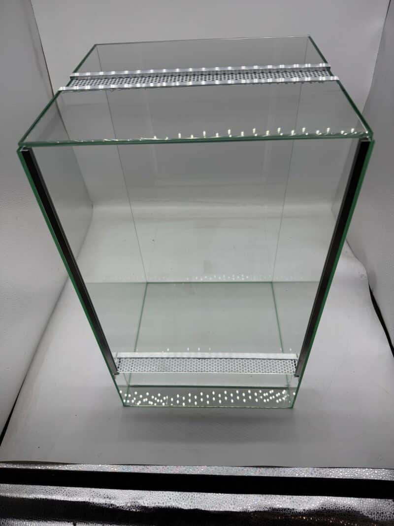 Terrarium dla gadów z wentylacją gilotyna 30x30x50